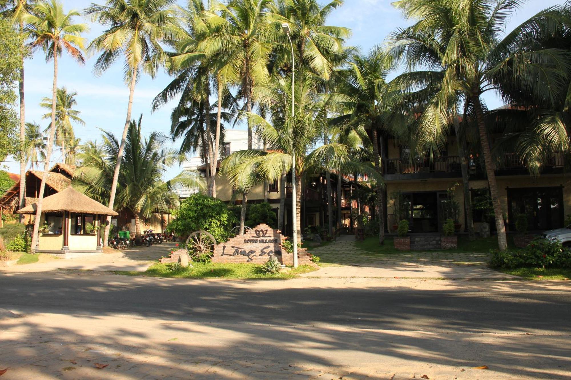 Lotus Village Resort Mui Ne Exterior photo