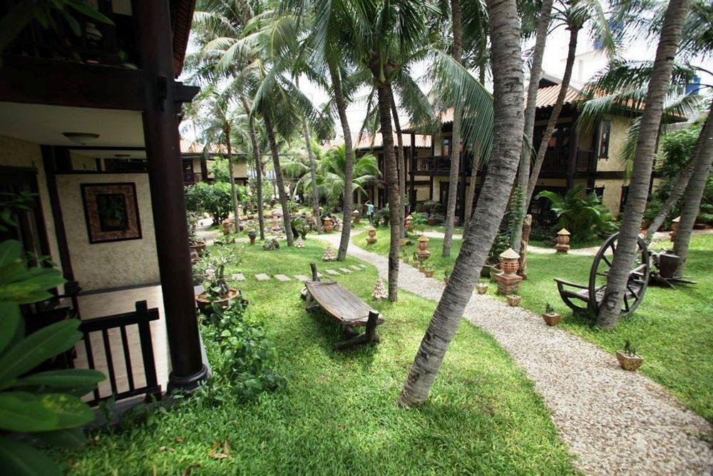 Lotus Village Resort Mui Ne Exterior photo