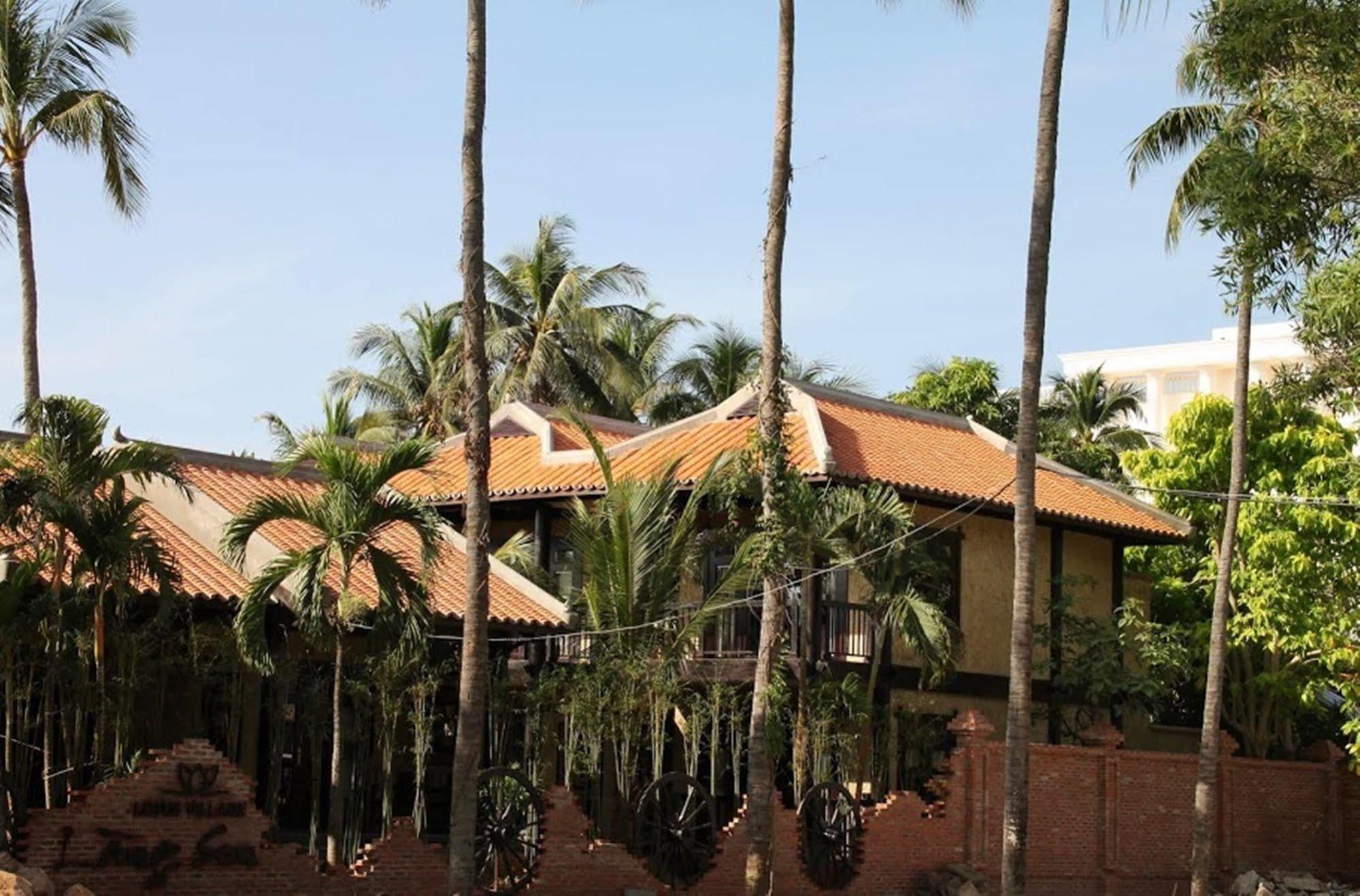 Lotus Village Resort Mui Ne Exterior photo